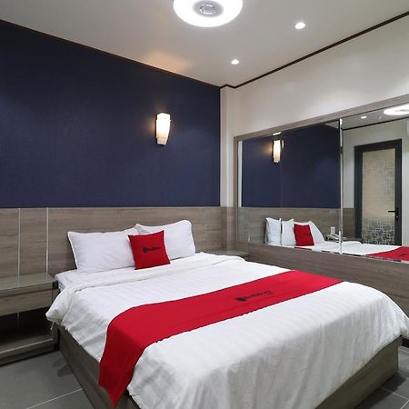 Reddoorz Plus & Cloud 9 Quang Trung Hotell Ho Chi Minh-staden Exteriör bild